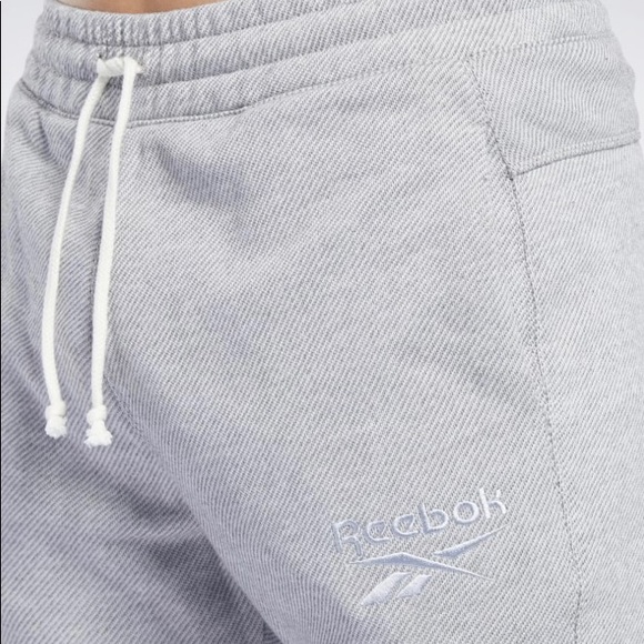 Training Essentials Melange Jogger - Picture 4 of 7